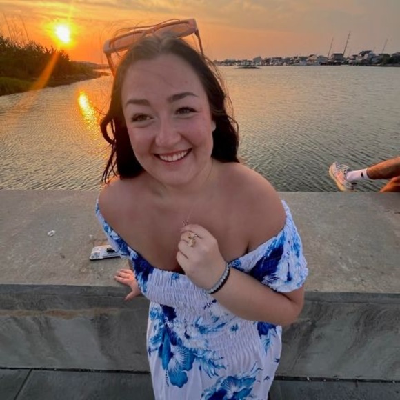 Meet your Posher, Jenna - Picture 1 of 1